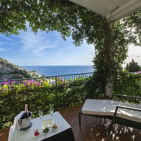 Pellegrino Hotel 3*