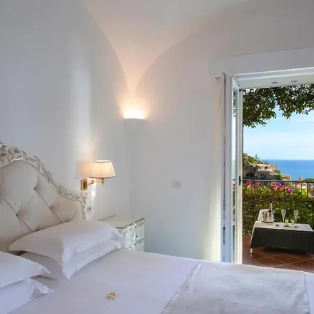 Pellegrino Hotel 3*