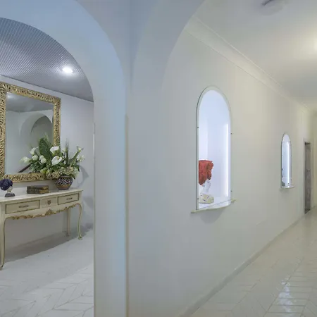 Pellegrino Hotel 3*