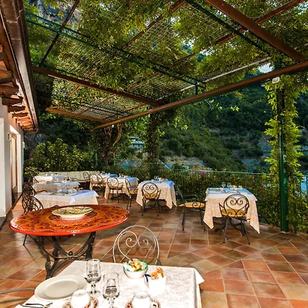 Pellegrino Hotel 3*