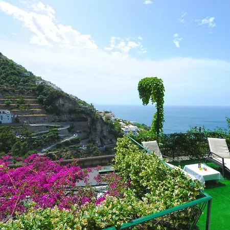 Pellegrino 3* Praiano