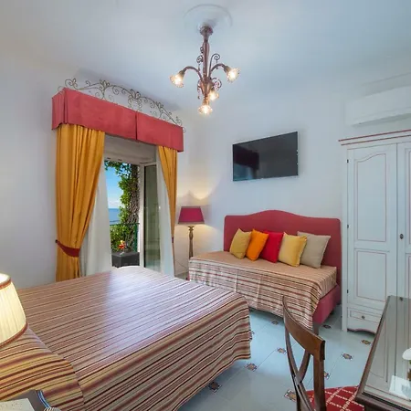 Pellegrino Hotel 3*